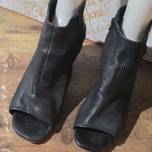 Steven By Steve Madden  Black Open-Toe Leather Ankle Booties With Wooden Heels